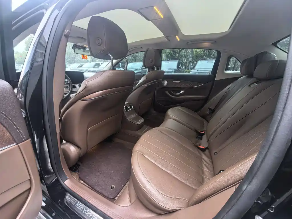 Mercedes-Benz E-Class 2022 Model Two E 300 L Fashion Model купить на сайте DeffCars