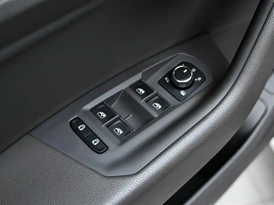 Touareg 2020 3.0TSI Ruixiang Edition National VI купить на сайте DeffCars