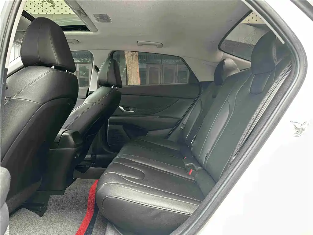 Elantra 2021 1.5L CVT LUX Premium Edition купить на сайте DeffCars