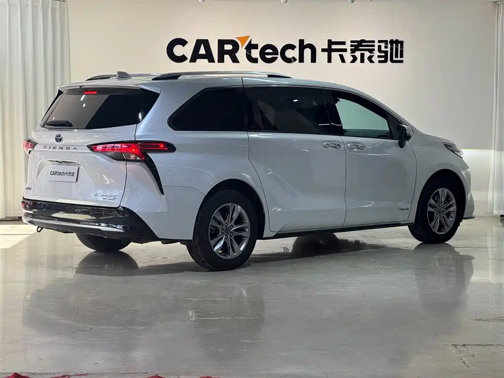 SIENNA 2021 2.5L Hybrid Extreme Edition купить на сайте DeffCars