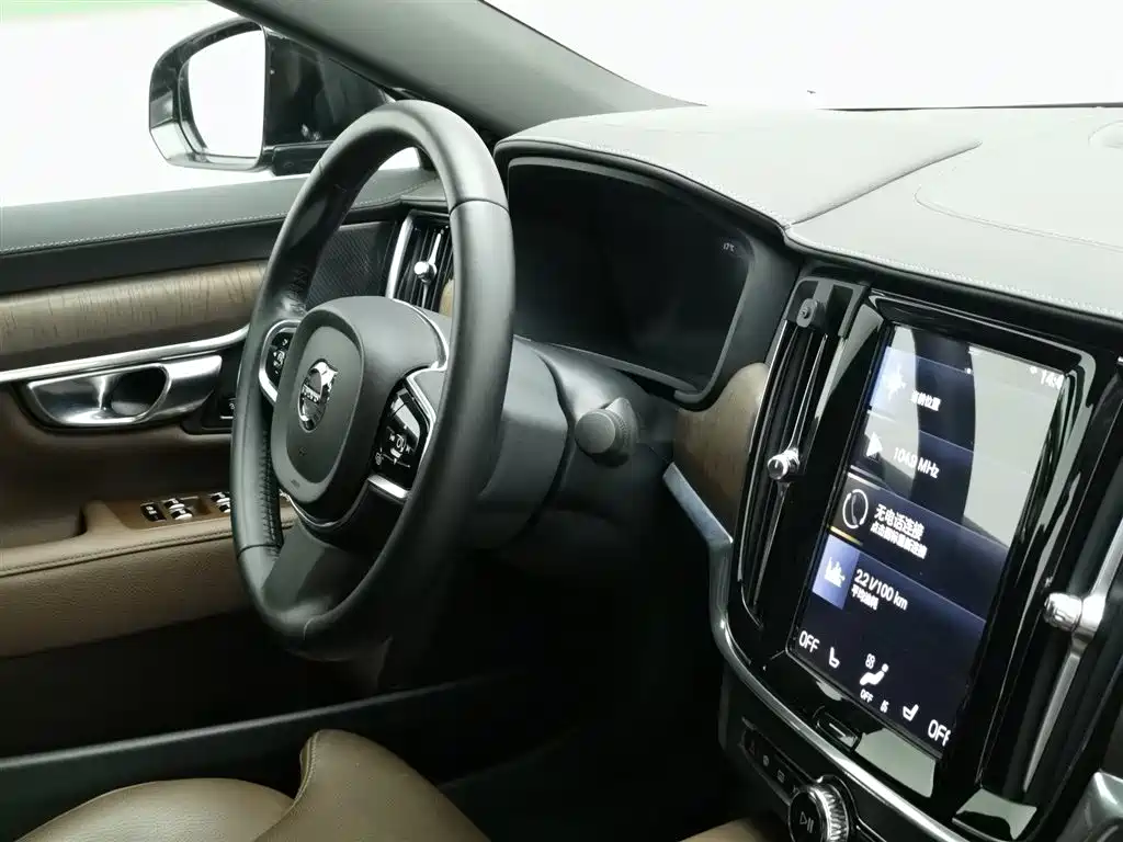 Volvo S90 2021 B5 Zhiyuan Luxury Edition купить на сайте DeffCars