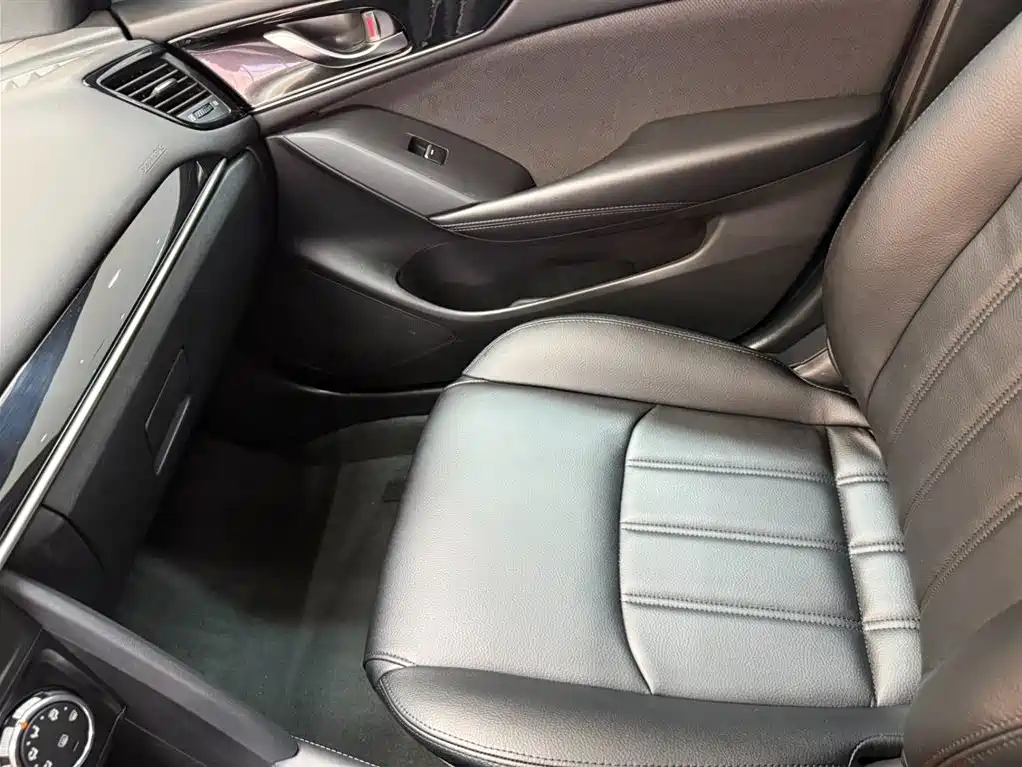 Mazda CX-4 2021 2.0L automatic two-wheel drive Blue Sky Vitality Edition купить на сайте DeffCars