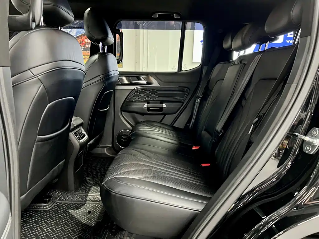 Tank 300 2023 Off-Road Version 2.0T Conqueror купить на сайте DeffCars