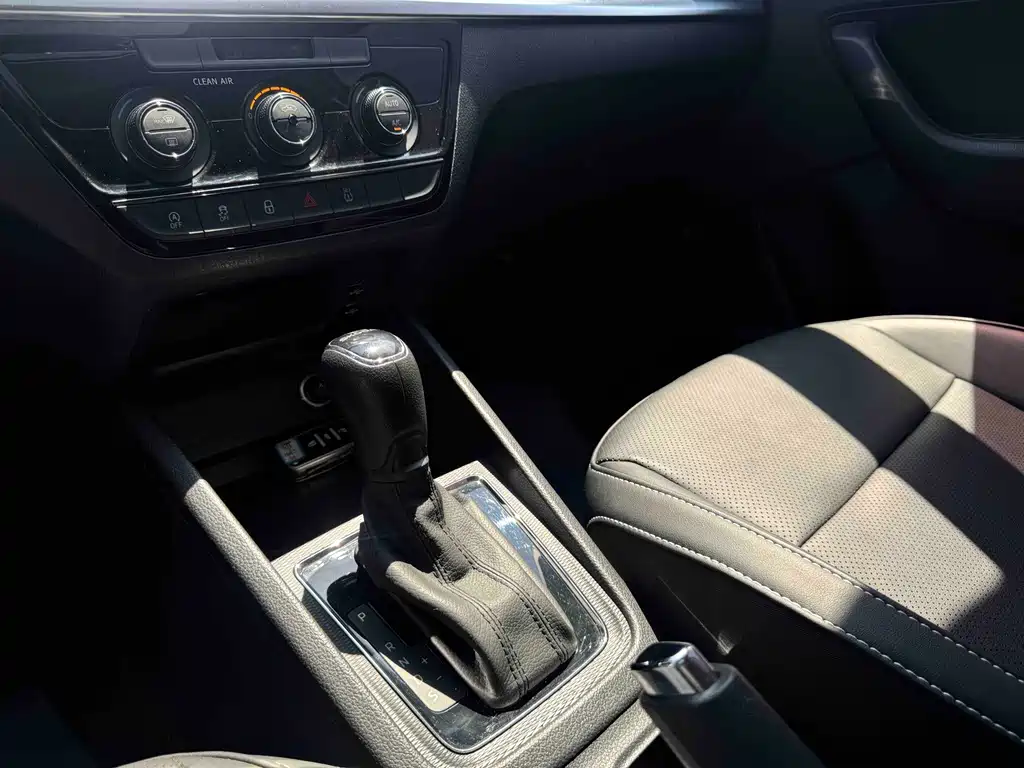 Kamiq 2023 Modified 1.5L Automatic Comfort Edition купить на сайте DeffCars