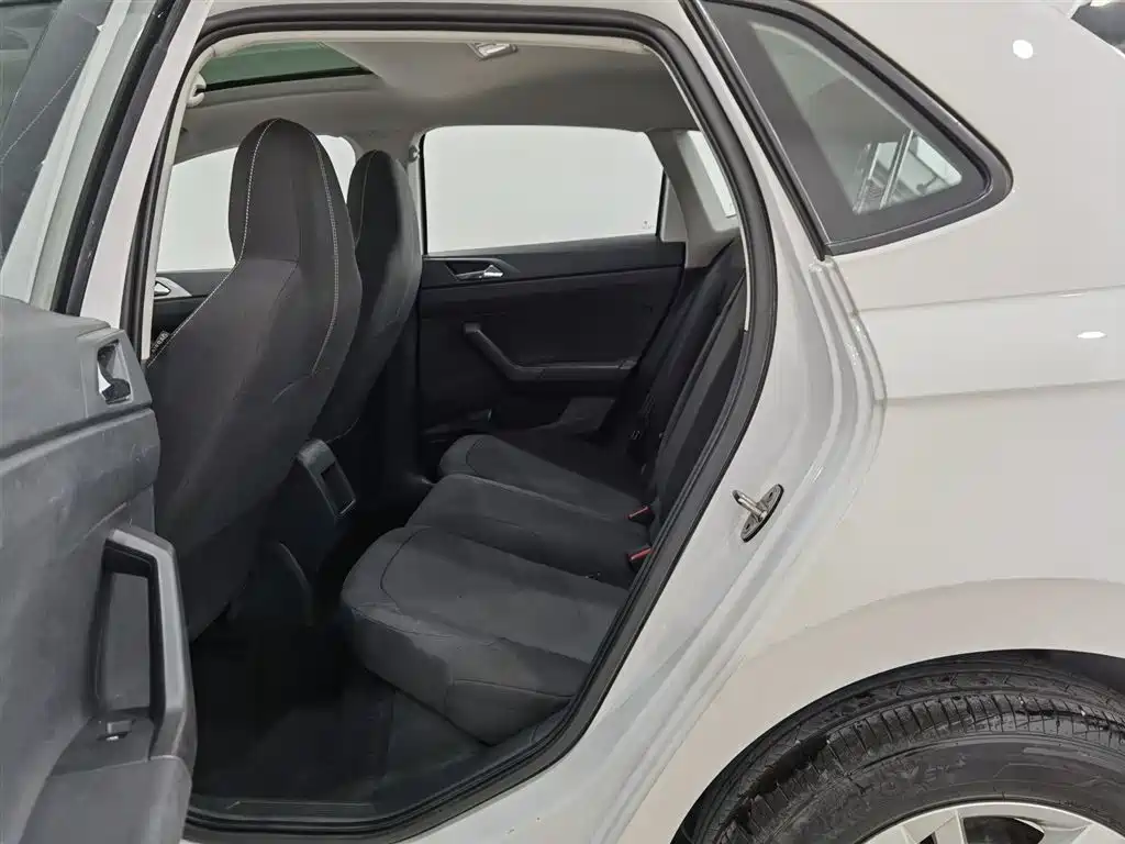 Polo 2019 Plus 1.5L Automatic Panoramic Enjoyment Edition купить на сайте DeffCars