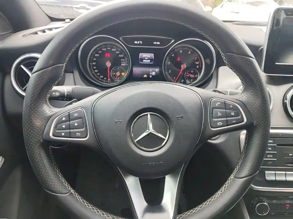 Mercedes-Benz CLA imported 2016 facelift CLA 200 dynamic type купить на сайте DeffCars