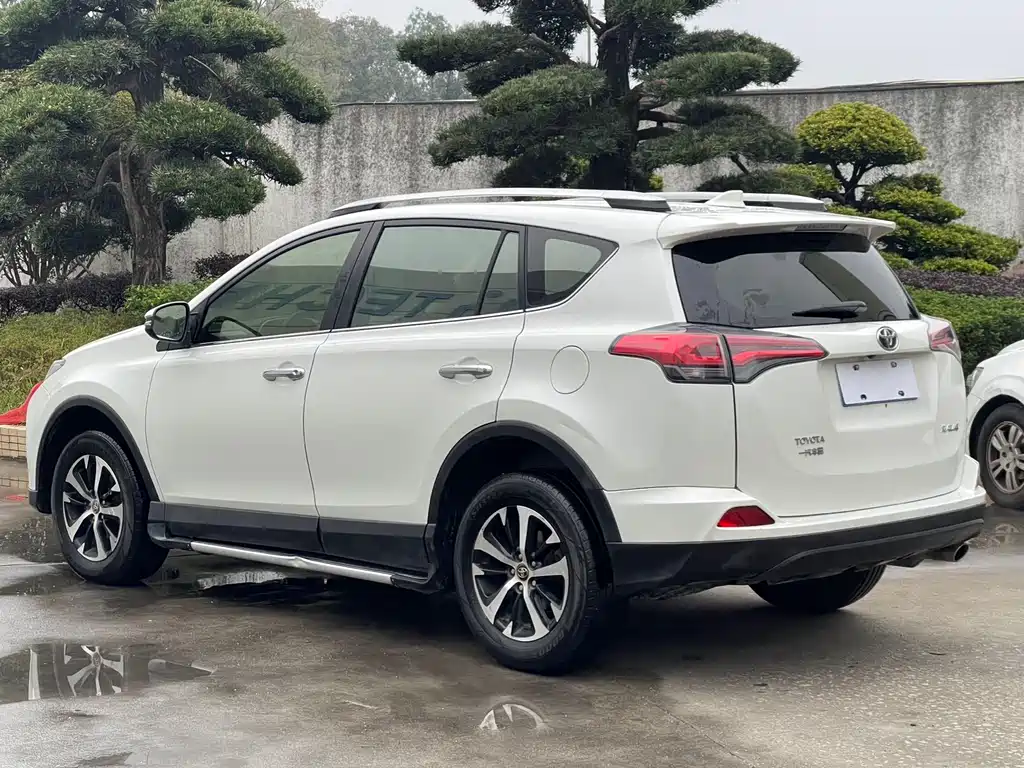 RAV4 Rongfang 2016 2.0L CVT two-wheel drive fashion version National V купить на сайте DeffCars