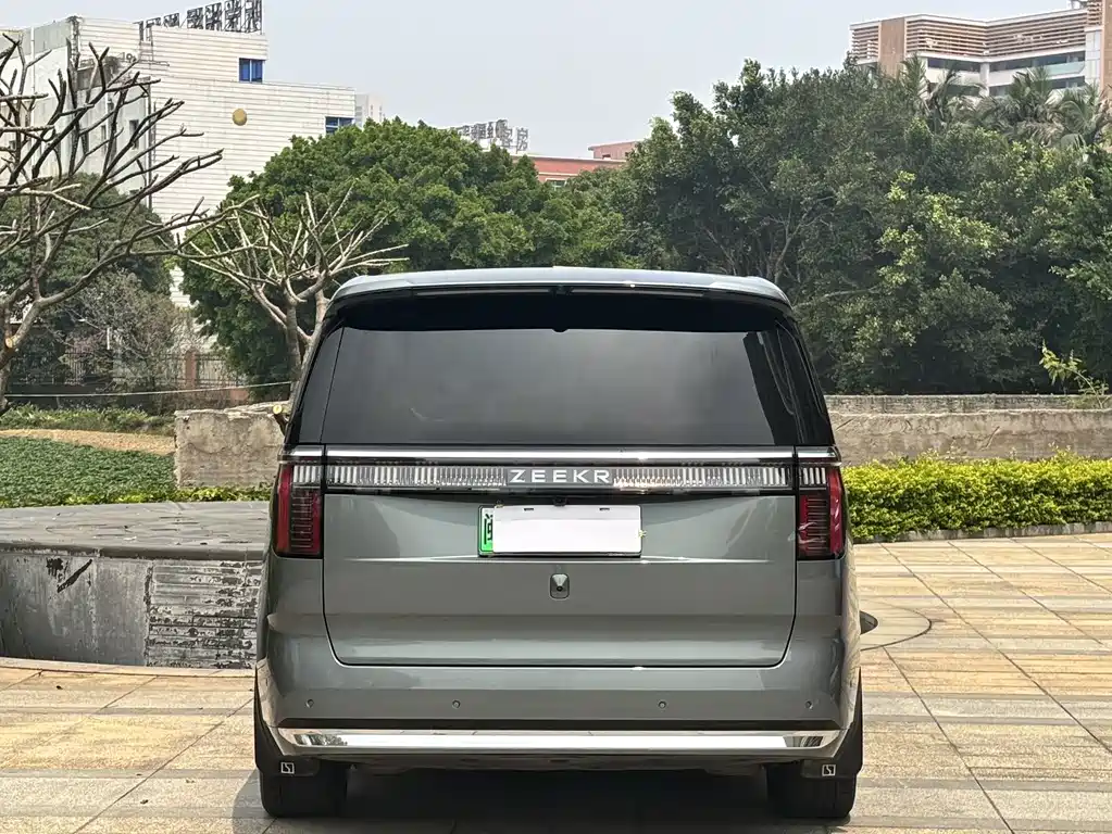 Jikrypton 009 2024 six-seater executive version four-wheel drive 108kWh купить на сайте DeffCars
