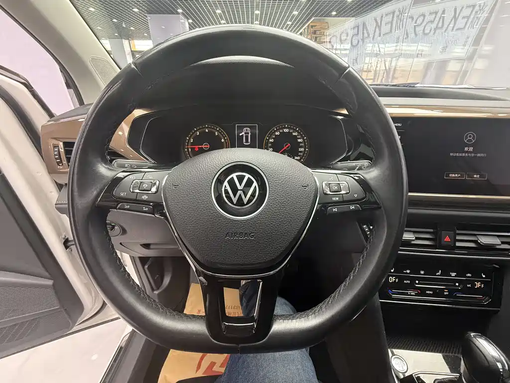Tuyue 2021 280TSI two-wheel drive luxury version PLUS купить на сайте DeffCars