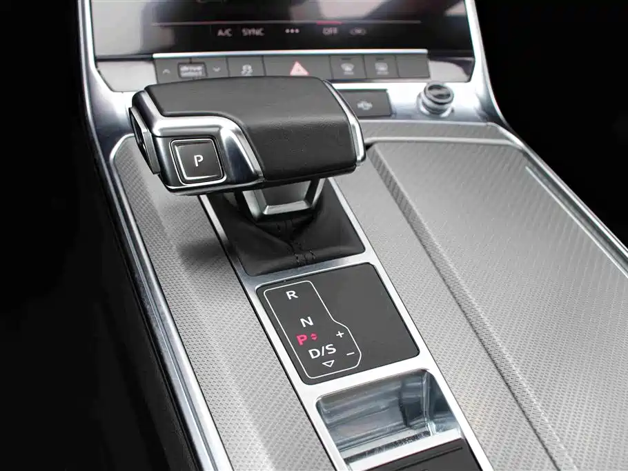 Audi A6L 2020 40 TFSI Luxurious and Elegant Model купить на сайте DeffCars