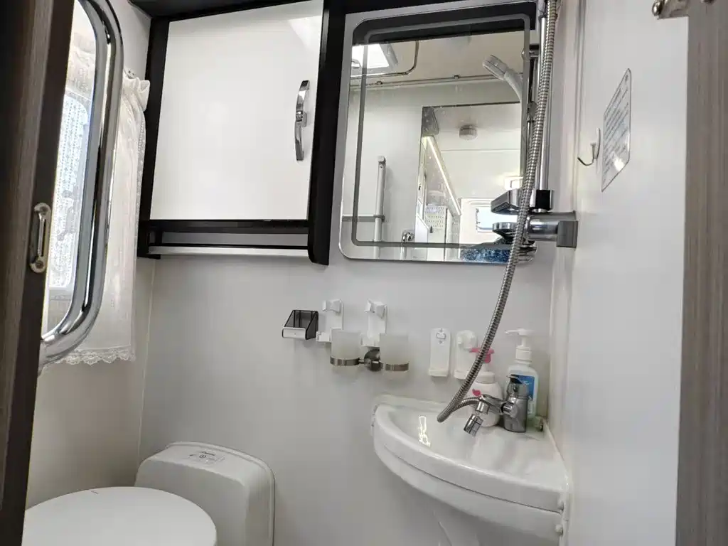 Iveco Wolfson 2021 3.0T automatic Chaorui long-axis short-hanging high-top side sliding door F1C купить на сайте DeffCars