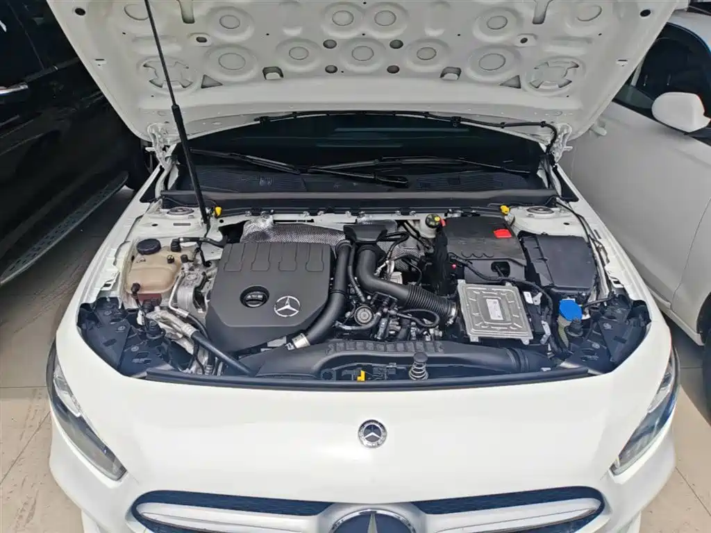 Mercedes-Benz A-Class 2020 A 200 L купить на сайте DeffCars