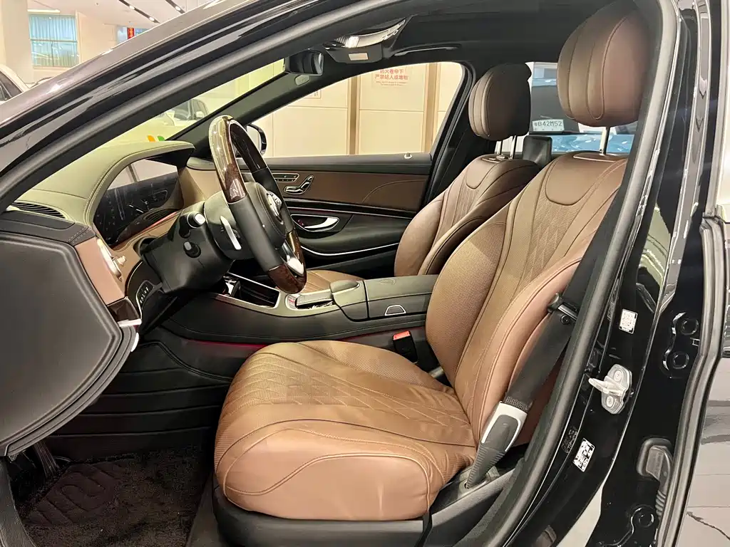 Maybach S-Class 2019 S 560 4MATIC купить на сайте DeffCars