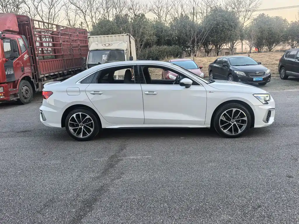 Audi A3 2021 A3L Limousine 35 TFSI Enterprising and Elegant Model купить на сайте DeffCars