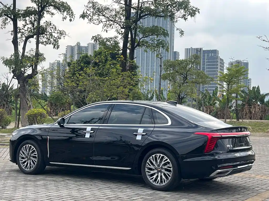 Hongqi H5 2023 2.0T Automatic Zhilianqichang Edition купить на сайте DeffCars