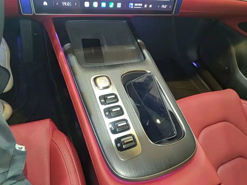SU7 2024 rear-drive ultra-long range high-end intelligent driving Pro version купить на сайте DeffCars