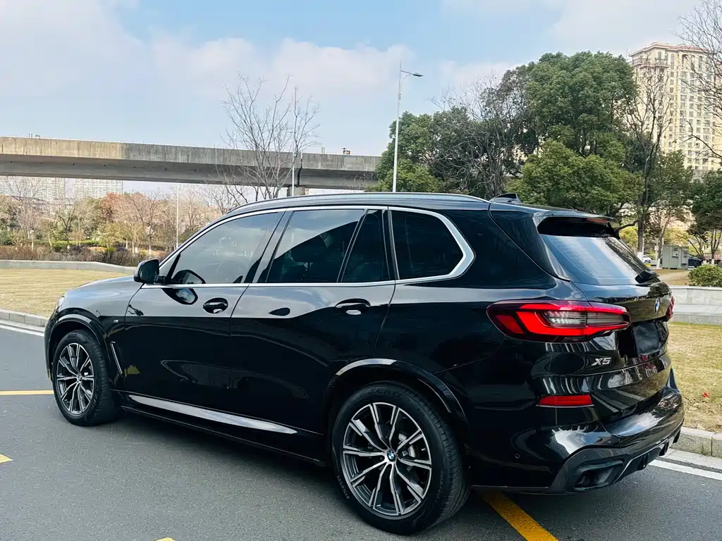 BMW X5 imported 2021 facelift xDrive30i M sports package купить на сайте DeffCars