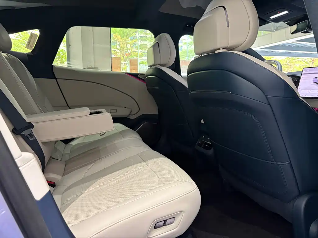 Jikrypton 007 2024 four-wheel drive smart driving version 75kWh купить на сайте DeffCars