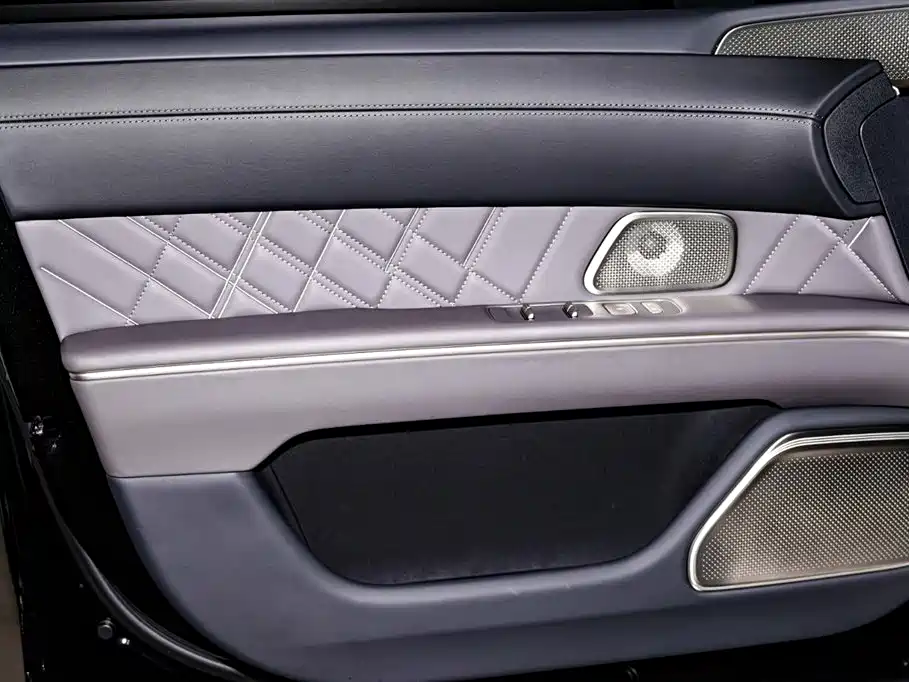 NIO ET9 2025 model 102kWh first limited edition купить на сайте DeffCars