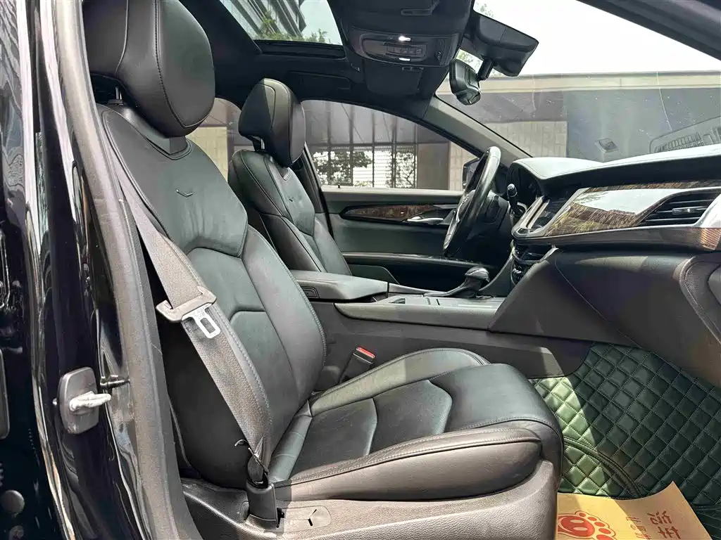 Cadillac CT6 2017 28T luxury model купить на сайте DeffCars