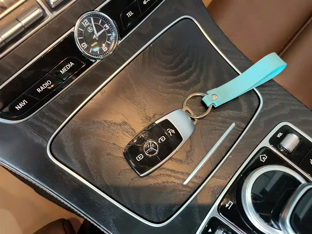 Mercedes-Benz E-Class 2018 E 200 L Sports купить на сайте DeffCars