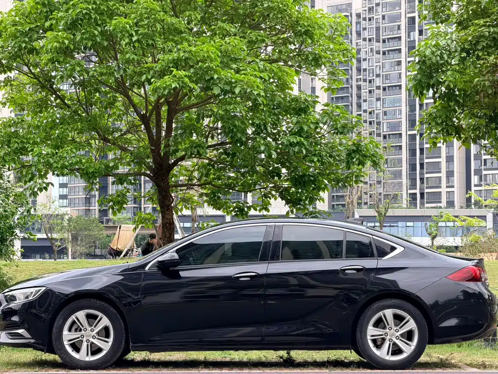 Regal 2019 20T Elite National VI купить на сайте DeffCars
