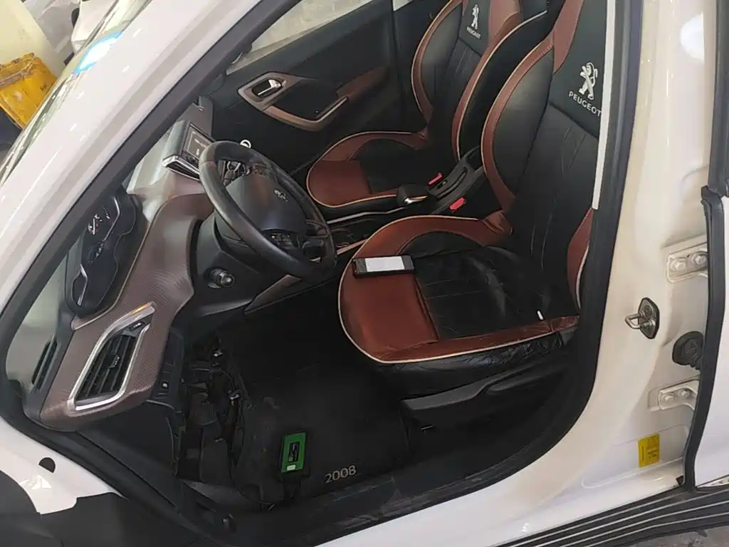 Peugeot 2008 2014 1.6L Automatic Fashion Edition купить на сайте DeffCars