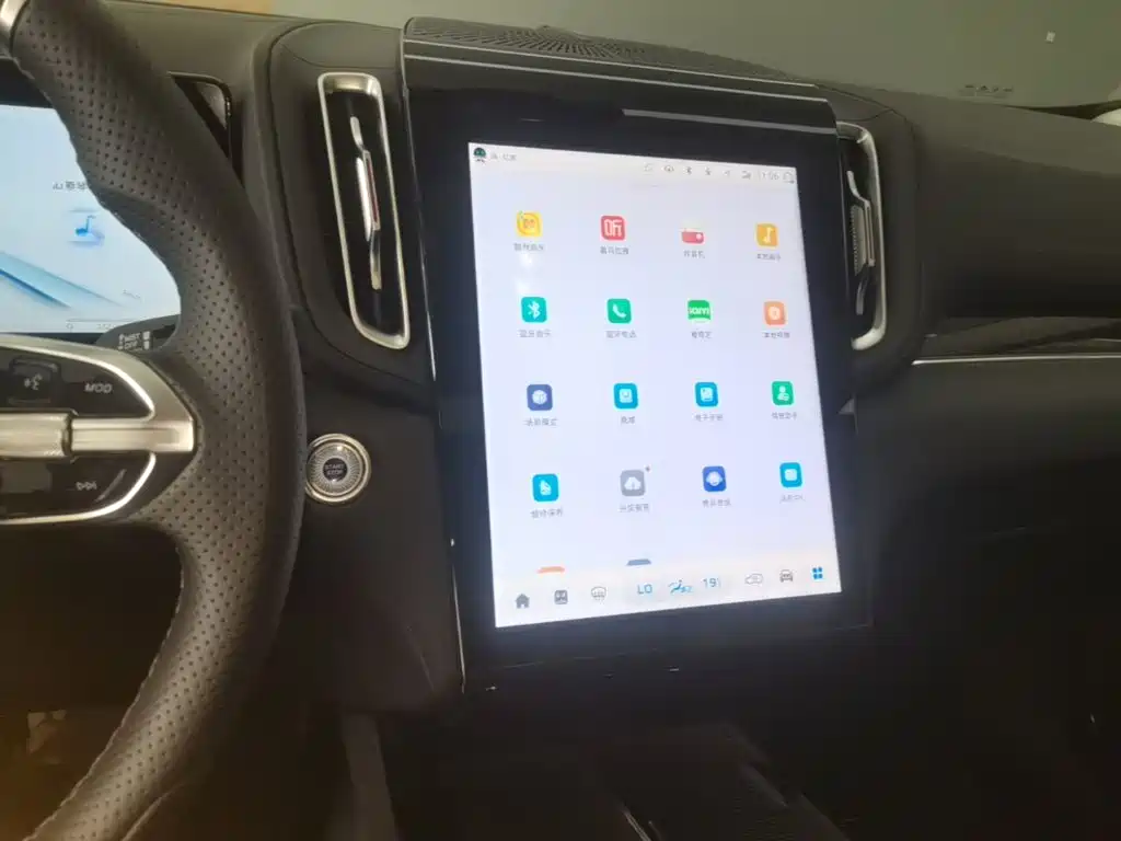 Hongqi HS3 PHEV 2025 125km 2 million commemorative edition купить на сайте DeffCars