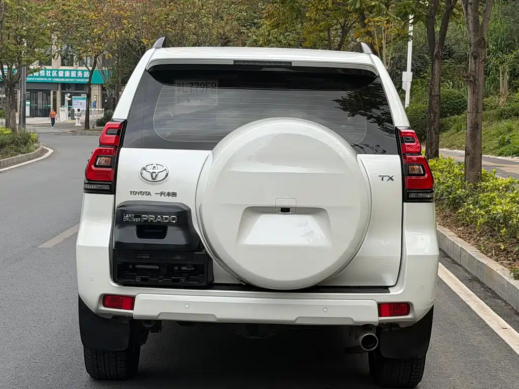 Prado 2018 3.5L automatic TX-L NAVI rear mounted spare tire купить на сайте DeffCars