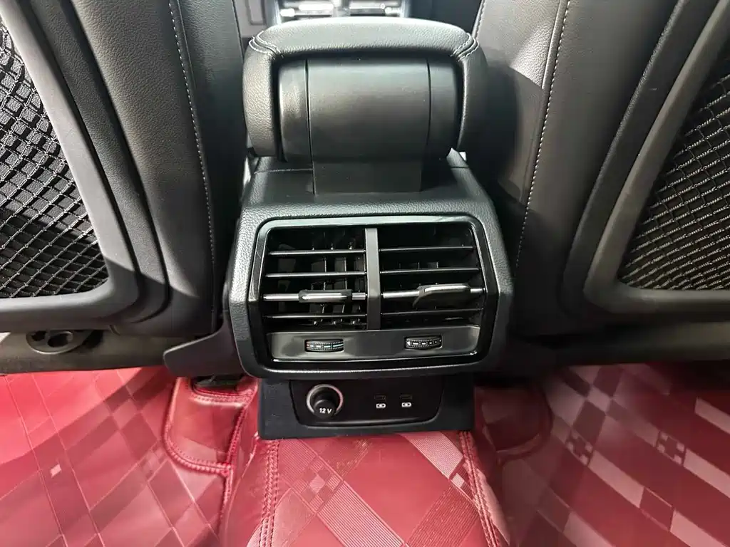 Audi Q3 2022 35 TFSI Fashionable and Dynamic купить на сайте DeffCars