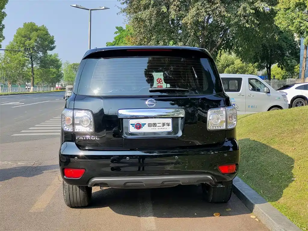 Patrol 2018 4.0L LinkedIn model купить на сайте DeffCars