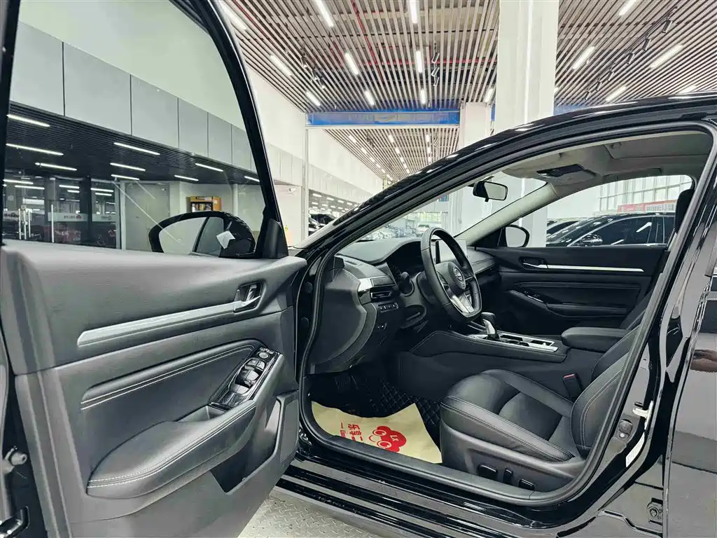 Teana 2024 2.0L XE True Heart Edition купить на сайте DeffCars