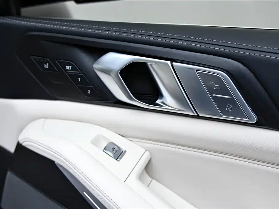 BMW X7 2022 xDrive40i Exclusive M Sports Package купить на сайте DeffCars