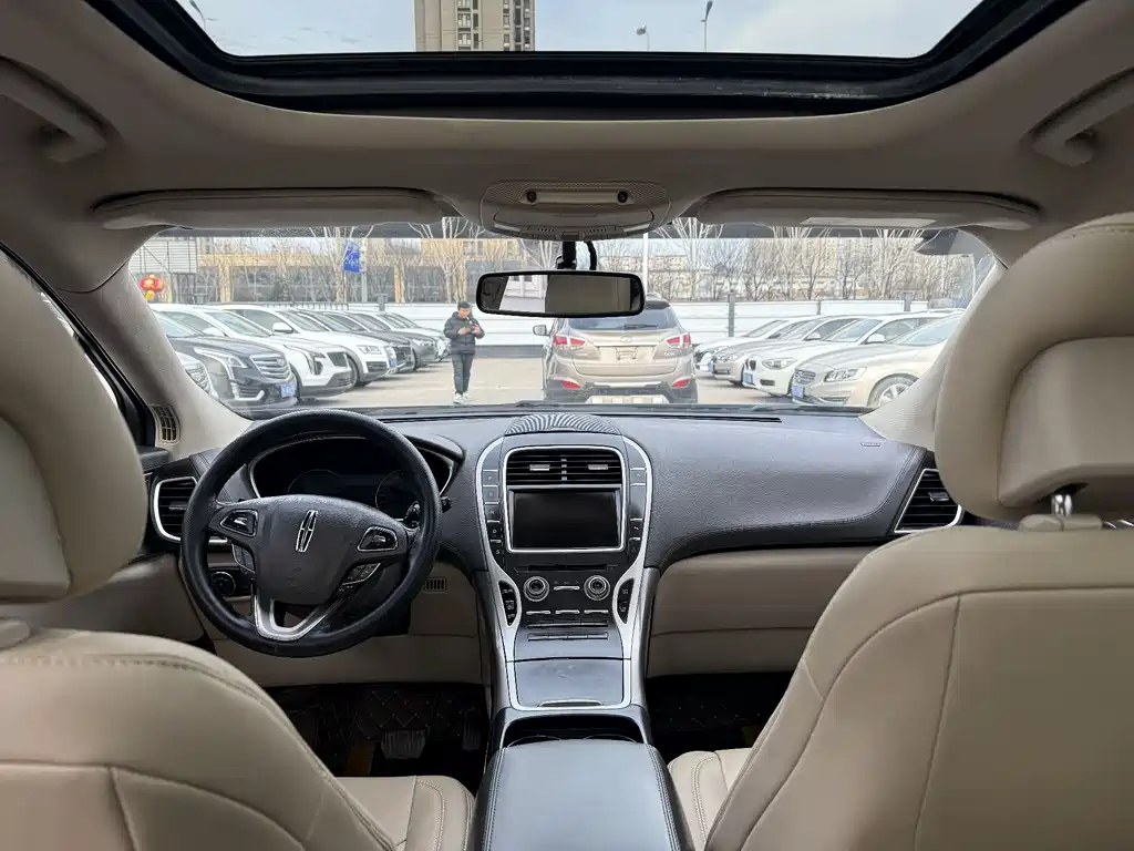 Lincoln MKX 2015 2.0T 2WD Exclusive Edition купить на сайте DeffCars