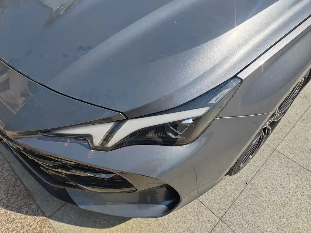 MG7 2023 2.0T Automatic Beauty Hunting Exclusive Edition купить на сайте DeffCars