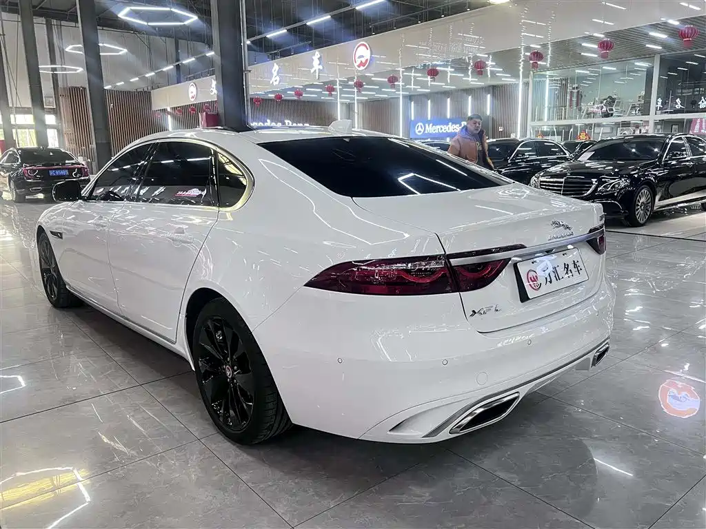 Jaguar XFL 2024 2.0T P250 two-wheel drive exclusive luxury version купить на сайте DeffCars