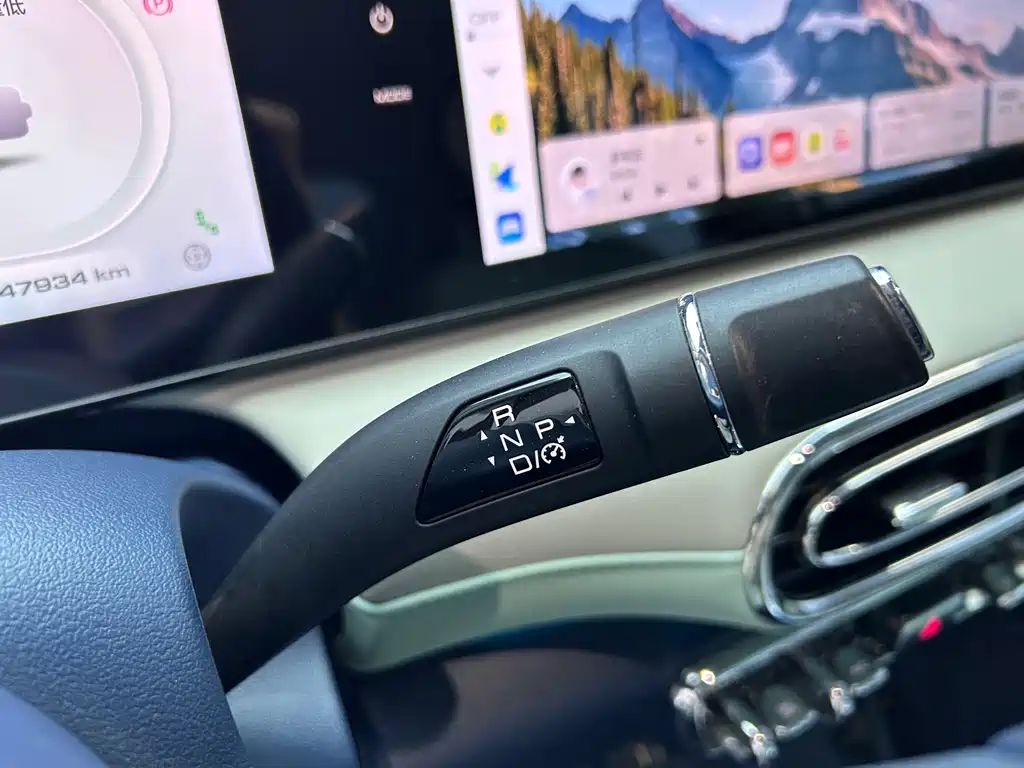 Ora Ballet Cat 2022 401km Nutcracker Edition купить на сайте DeffCars