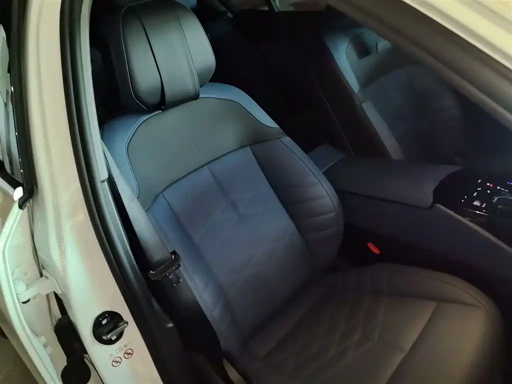 BMW i5 2024 eDrive 35L Exclusive M Sports Package купить на сайте DeffCars
