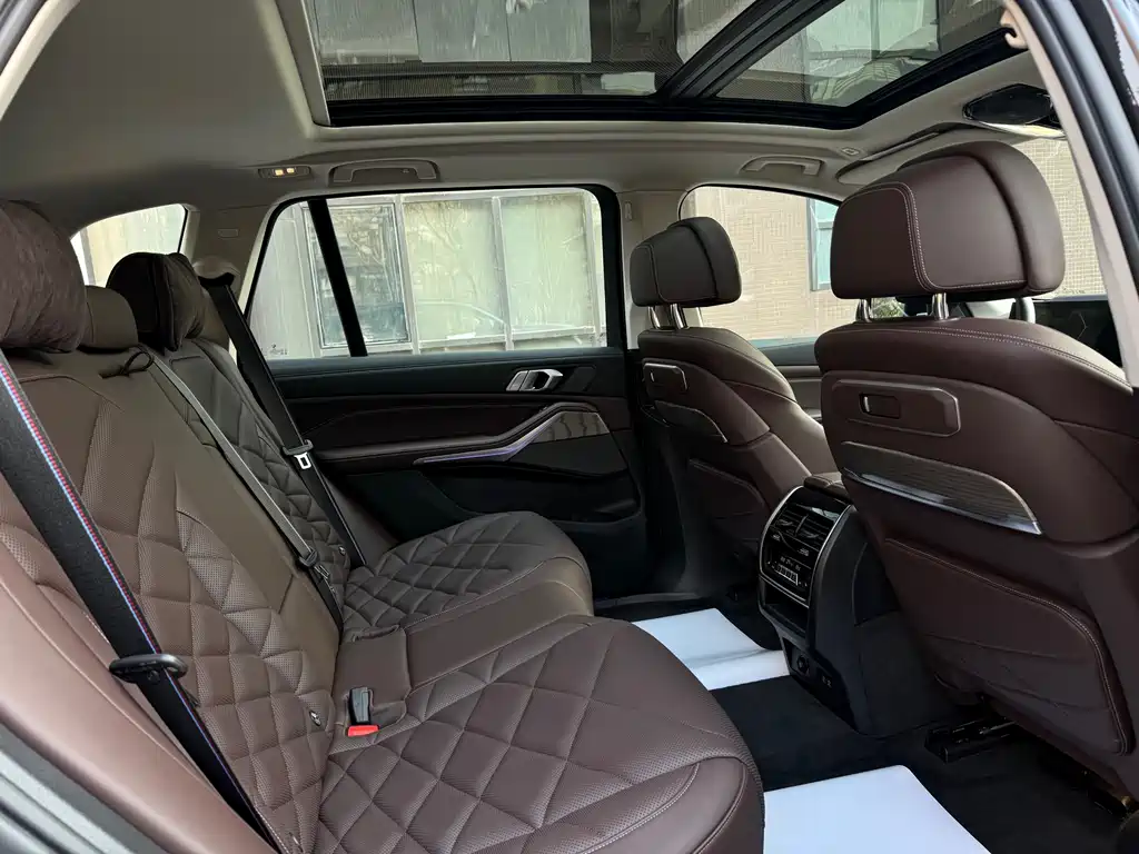 BMW X5 2023 xDrive 40Li M Sports Night Package купить на сайте DeffCars
