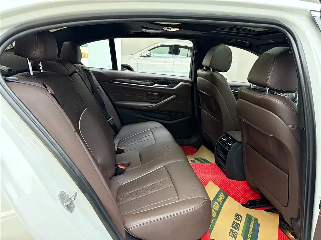 BMW 5 Series 2022 facelift 525Li M Sports Package купить на сайте DeffCars