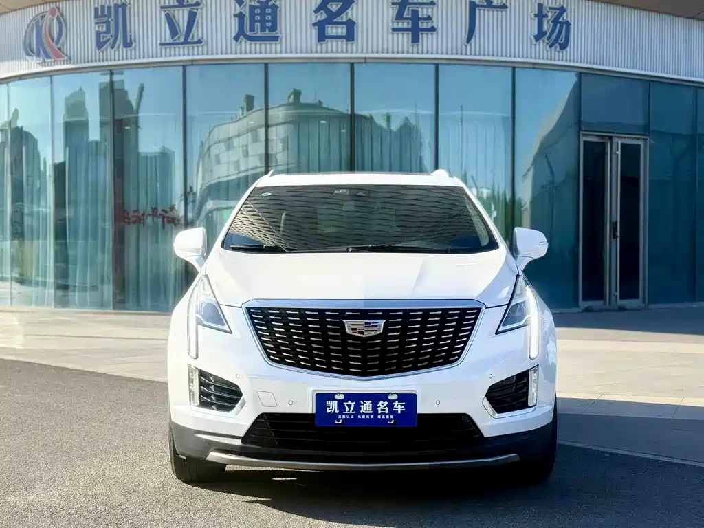 Cadillac XT5 2022 2.0T two-wheel drive luxury model купить на сайте DeffCars