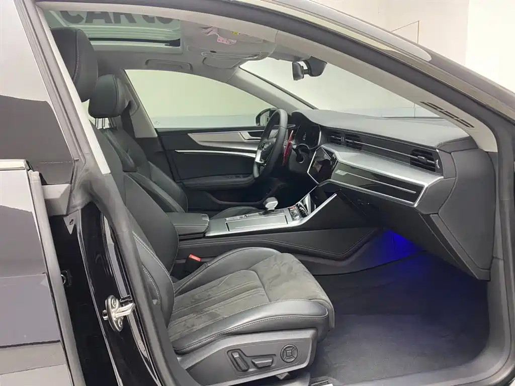 Audi A7L 2024 45 TFSI luxury model купить на сайте DeffCars