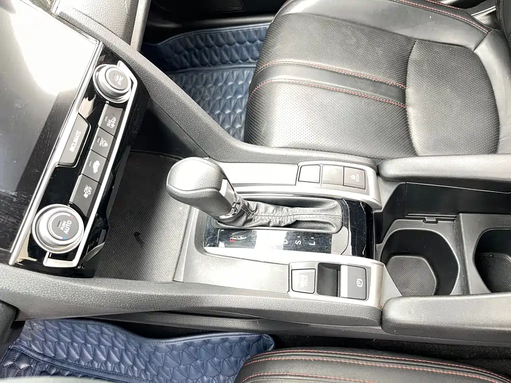Civic 2022 240TURBO CVT Dynamic Edition купить на сайте DeffCars