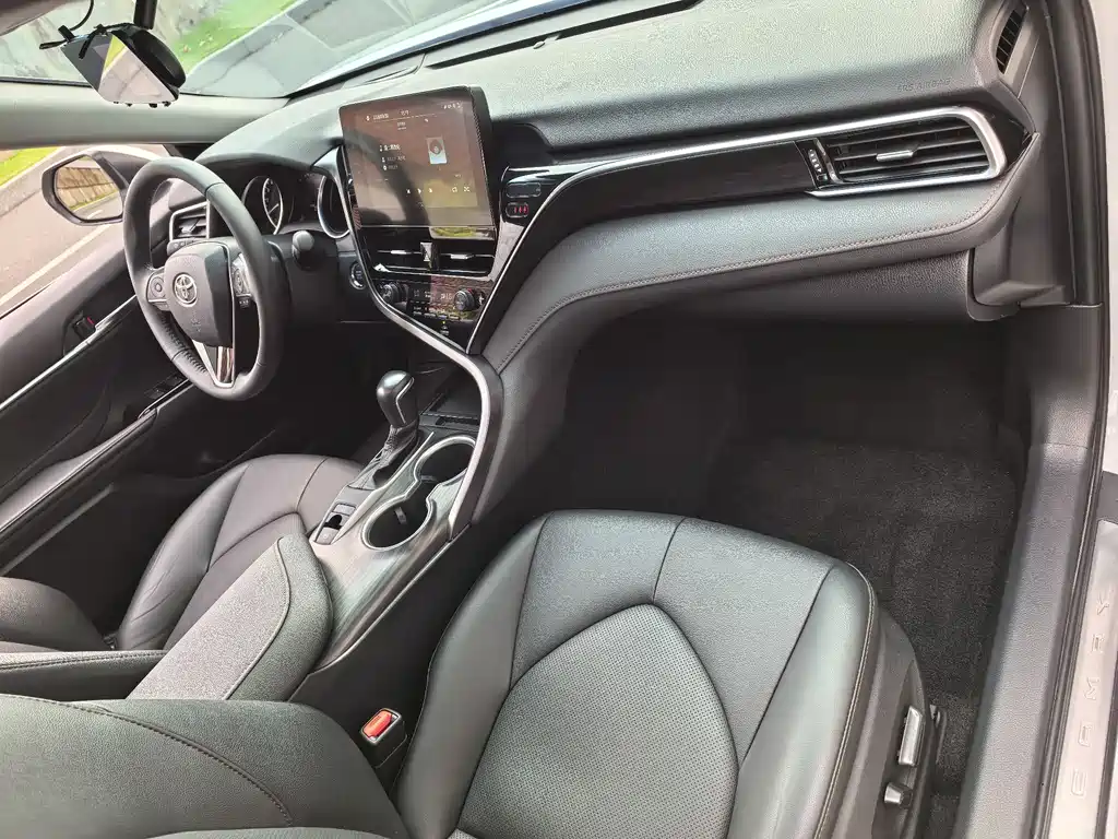 Camry 2021 2.0G Deluxe Edition купить на сайте DeffCars