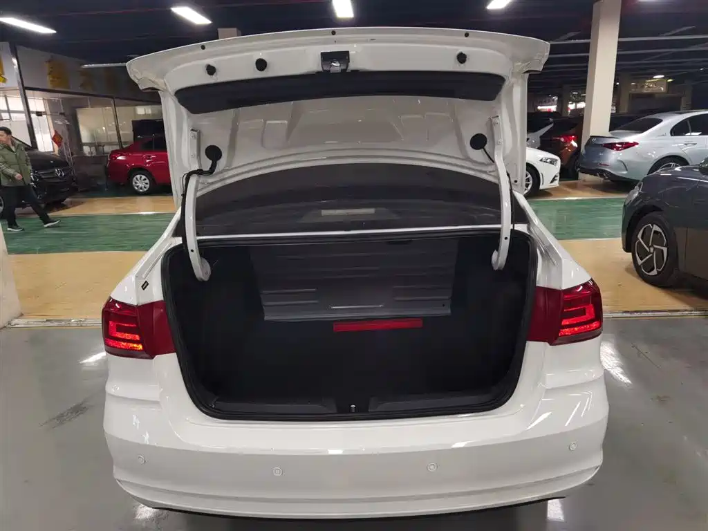 Santana 2019 1.5L automatic fashion version National VI купить на сайте DeffCars