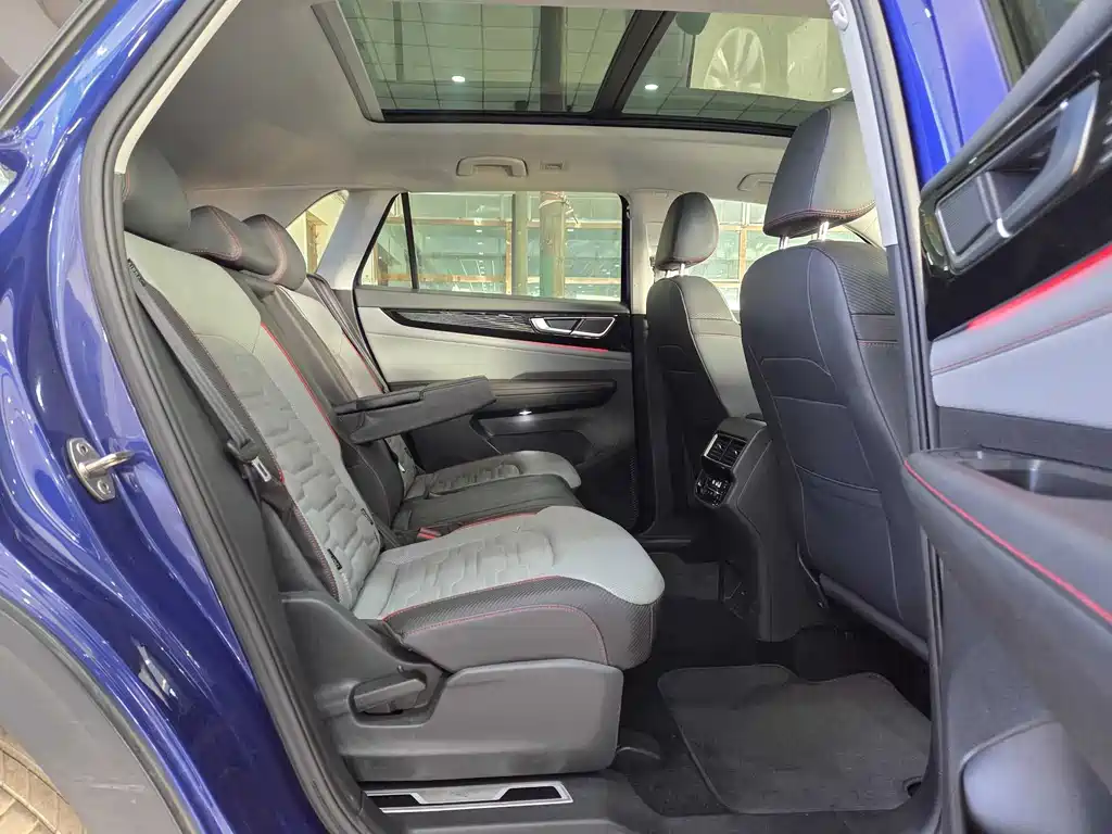 Touron 2022 Touron X 380TSI four-wheel drive luxury version купить на сайте DeffCars