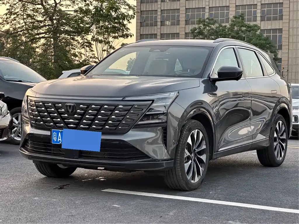 Changan CS75PLUS 2025 fourth generation UItra 2.0T new Blue Whale smart power model купить на сайте DeffCars