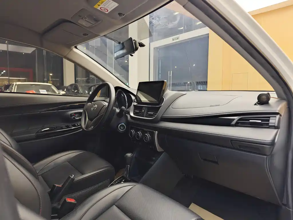YARiS L Zhixuan 2020 Zhixuan X 1.5L CVT Deluxe Edition купить на сайте DeffCars