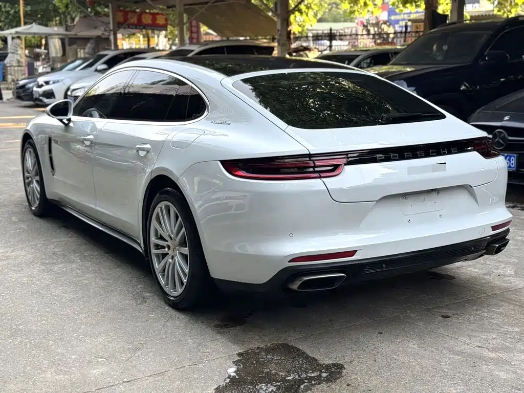 Panamera New Energy 2017 Panamera 4 E-Hybrid Executive Extended Edition 2.9T купить на сайте DeffCars