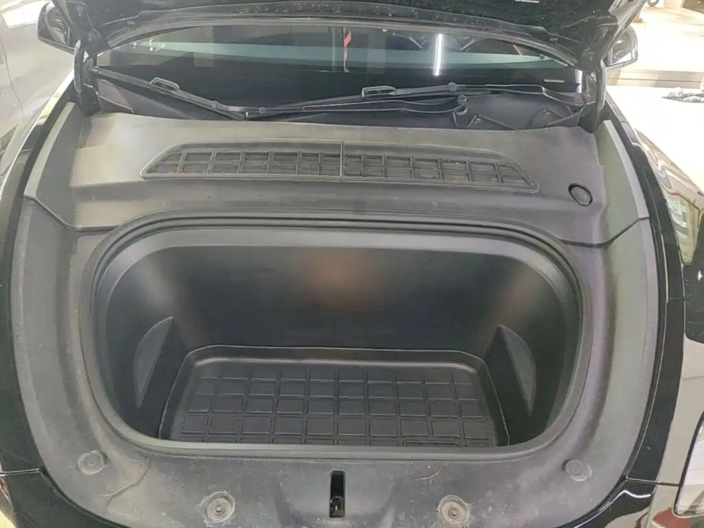 Model Y 2023 rear-wheel drive купить на сайте DeffCars